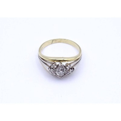 Auktion 352<br>Bicolor Goldring 0.585 mit Altschliffdiamant und 6 Diamanten, 5,8g., RG 59 [1]