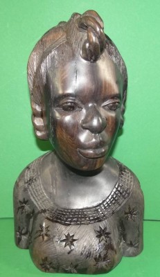 Auktion 344<br>gr. Tropenholz-Büste, Afrikanerin, H-33 cm [1]