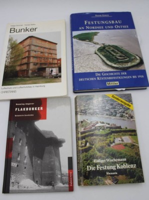 Auktion <br>4x div. Literatur über Bunker und Festungen, neuzeitl. [1]