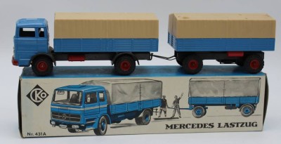 Auktion <br>Mercedes LKW mit Anhänger, CKo - Kellermann, Nr. 431A, guter Zustand, orig. Karton, L-ca. 31cm. [1]