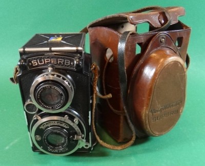 Auktion <br>Voigtländer SUPERB Super B TLR 6x6   Anastigmat Skopar 7,5cm f3,5 in Lederetui [1]