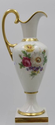 Auktion <br>Henkelvase, Lindner Kueps, Blumendekor, H-31,5cm. [1]