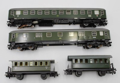 Auktion <br>4x div. Personenwagen, Märklin, H0 [1]