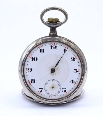 Auktion <br>Herren Taschenuhr, ungemarkt, Silber 925/000, mechanisch, Werk läuft, Sekundenzeiger, Stundenzeiger und Glas fehlen, D. 49,7mm [1]