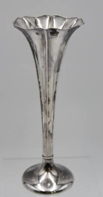 Auktion <br>Vase, 800er Silber, älter, gefüllter Stand, zus. 258,2gr. , H-24,5cm. [1]