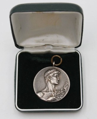 Auktion <br>Andenken-Medaille von 1929, Handballmanschaft des T.K.S. v. 1923 Seelze, in Etui, D-3,4cm. [1]