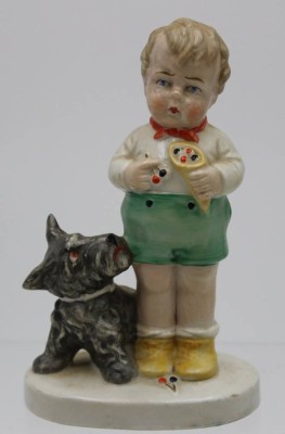 Auktion <br>Figurengruppe, Knabe mit Schnauzer, W.K.C. Graefenthal, 30/40er Jahre, Stand mit min. Chips, H-12cm. [1]