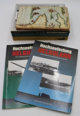 Auktion <br>6x div. Literatur über Waffen/Festungen/Militär [1]