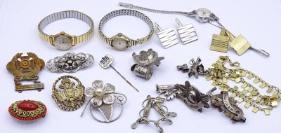 Auktion <br>Konvolut div. Modeschmuck , Uhren etc. 1x defekte Uhr aus Silber [1]