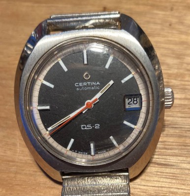 Auktion 345<br>vintage  Certina DS-2 automatic caliber 25-651! D- 38mm, sehr gut erhalten und läuft [1]