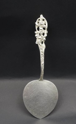 Auktion <br>Tortenheber Hildesheimer Rose aus Silber 0,800 Punziert,  L. 14 cm , 25,3 g [1]