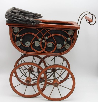 Auktion <br>Puppenwagen, neuzeitl., H-51cm L-52cm, Gebrauchsspuren [1]