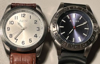 Auktion <br>2xQuartz Armbanduhr 