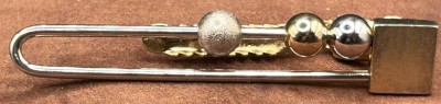 Auktion 345<br>Krawattenklammer, Silber-925- mit 3 beweglichen Kugel, Klamme Metall, L-6,2 cm, 10,2 gr [1]