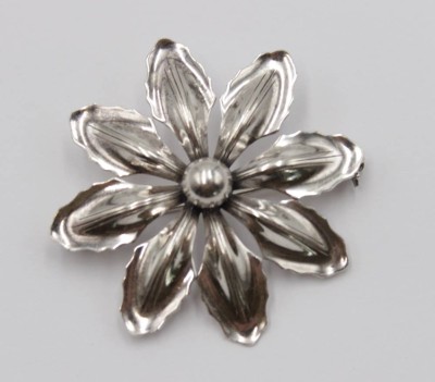 Auktion 346<br>Blütenbrosche, Sterling, HS gemarkt, 7,5gr., D-4,5cm [1]