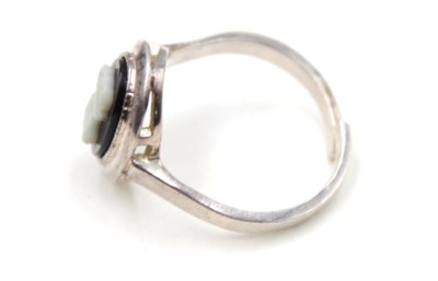 Auktion 346<br>835er Silber-Ring mit Gemme, 4,2gr, offene Schiene [1]