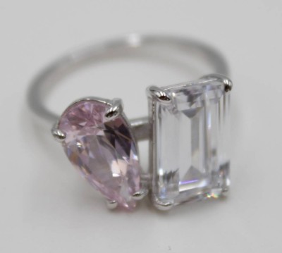 Auktion 349<br>925er Silber-Ring, Moissanite, RG 51, 3,9gr. [1]
