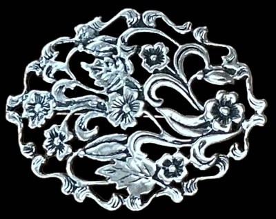 Auktion 347<br>gr. Silber-Brosche.floral durchbrochen, undeutliche Punze, 5,5x4 cm, 15,1 gr. [1]