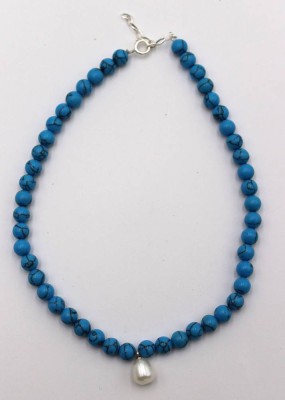 Auktion 349<br>Halskette, türkisfarbene Steine sowie Perlanhänger, ca. L-40cm. [1]