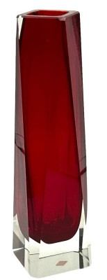 Auktion 347<br>rechteckige Murano Vase, rot/klar, H-21,5 cm [1]