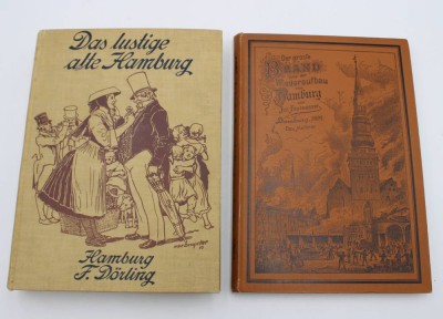 Auktion 347<br>Der große Brand und der Wiederaufbau von Hamburg, 1892 und Das lustige alte Hamburg, 1912, je mit Altersspuren [1]