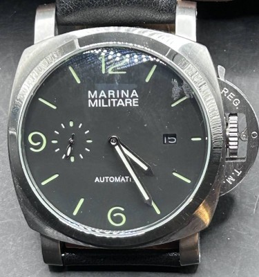 Auktion 347<br>Armbanduhr Marina Militare Automatik, Werk  läuft, B- mit Krone ca. 55 mm, Lederband, sehr guter Zustand [1]