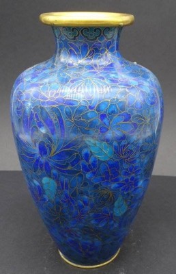 Auktion 348<br>gr. Cloisonne-Vase, China, H-23 cm [1]