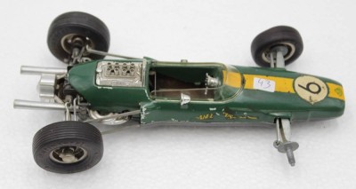 Auktion 348<br>Lotus Formel 1, Schuco, Nr. 1071, 1 Rad sowie Fahrerfigur fehlen, L-22cm [1]