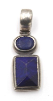 Auktion 348<br>925er Silber-Anhänger mit Lapis, 7,9gr., Tragespuren, L-3,5cm [1]