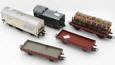 Auktion 348<br>5x div. Güterwaggons, H0, wohl meist Märklin [1]