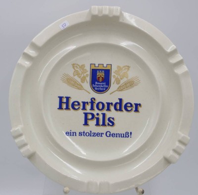 Auktion 351<br>gr. Werbeascher, Herforder Pils, H-6cm D-26cm [1]