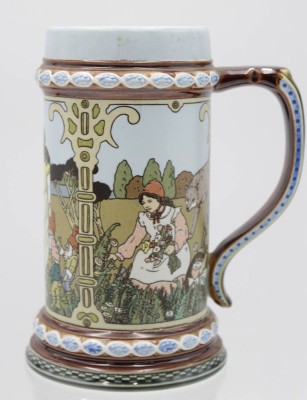 Auktion 348<br>Märchenkrug, Villeroy & Boch Mettlach, Schneewittchen und die 7 Zwerge, ca. H-17,5cm [1]