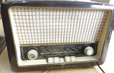 Auktion 348<br>vintage Holzradio 