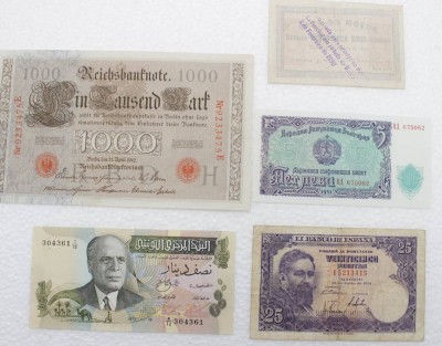 Auktion 348<br>5x div. Banknoten, Alle Welt [1]