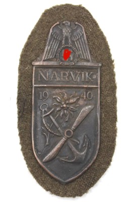 Auktion 348<br>Narvik-Ärmelschild, wohl Sammleranfertigung [1]