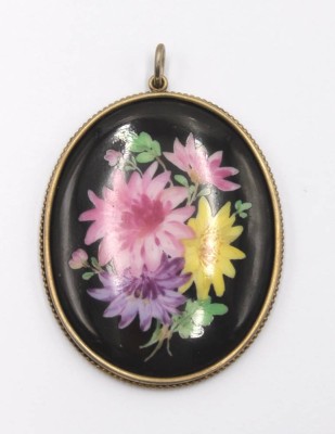 Auktion 349<br>Porzellananhänger, florale Bemalung, älter, versilberte Fassung, ca. 7 x 5cm [1]