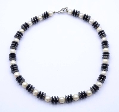 Auktion 349<br>Halskette mit Perlen und Hämatitscheiben, Karabinerverschluss, versilbert, L. 42,5cm [1]