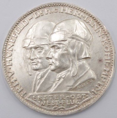 Auktion 349<br>schöne gr. Medaille, Erster Ost-West-Flug 1928, Silber, 85,6gr., D-6cm [1]