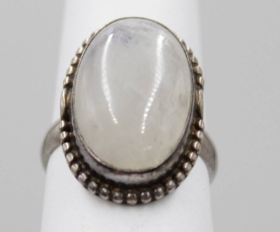 Auktion 349<br>925er Silber-Ring mit Mondstein, zus. 7,2gr., RG 59 [1]