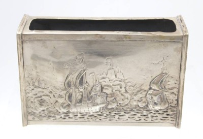Auktion 349<br>gr. Streicholzschachtel-Hülle, Silber gepr., 104,9gr., 3,8 x 7 x 11cm [1]