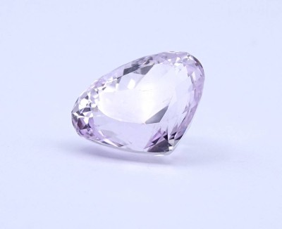 Auktion 349<br>Feiner Kunzit, 24,7ct., 20,5x16,0x12,3mm [1]