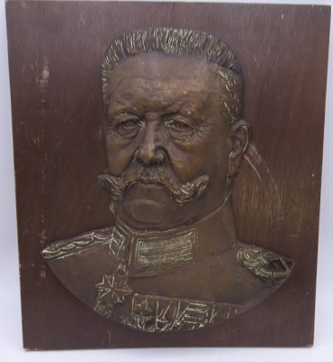 Auktion 349<br>grosse Bronze-Wandplatte 