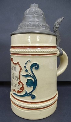 Auktion 349<br>alter Bierkrug mit Zinndeckel und Spruch, Namensgravur, H-19 cm [1]