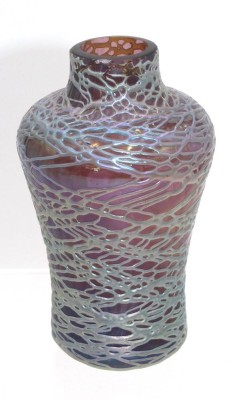 Auktion 349<br>Vase, lüstrierend, Fadenaufschmelzungen, wohl Palme & König, ca. H-13,5cm [1]