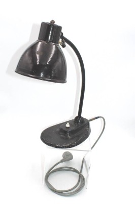 Auktion 349<br>Bauhaus-Tischlampe, Marianne Brandt, älter, unter schwarzer Farbe, ca. H-38cm [1]