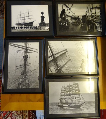 Auktion 349<br>7x gerahmte Fotos über Segelschiffe und Seemannsarbeit, Glas, RG 25x30  cm [1]