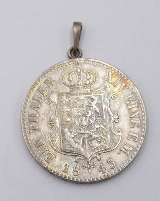 Auktion 350<br>Vereinsthaler 1885, Ernst August König von Hannover, gehenkelt, 22,4gr., 3,5cm [1]