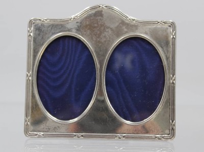 Auktion 350<br>Tischbilderrahmen, Sterling, England, Kreuzband, 10,3 x 11,3cm [1]