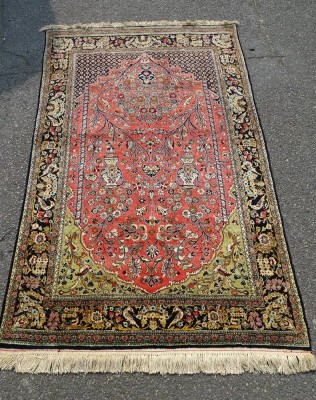 Auktion 350<br>Seidenteppich Ghoum, Iran, 180x108 cm [1]