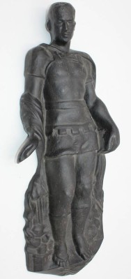 Auktion 350<br>Eisenguss-Figur, Hlg. Florian, wohl nach Heinrich Moshage, H-52,5cm B-20,5cm [1]